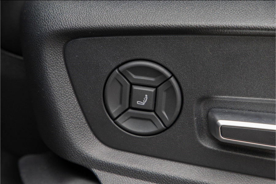 Audi Q8 60 TFSI e quattro Competition Head-up, RS stoelen, Massage, Achterasbesturing, 23"