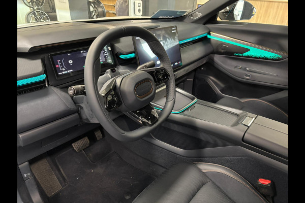 Lynk & Co 08 1.5 More NIEUW MODEL Panoramadak, Camera's, Harman / Kardon geluid installatie