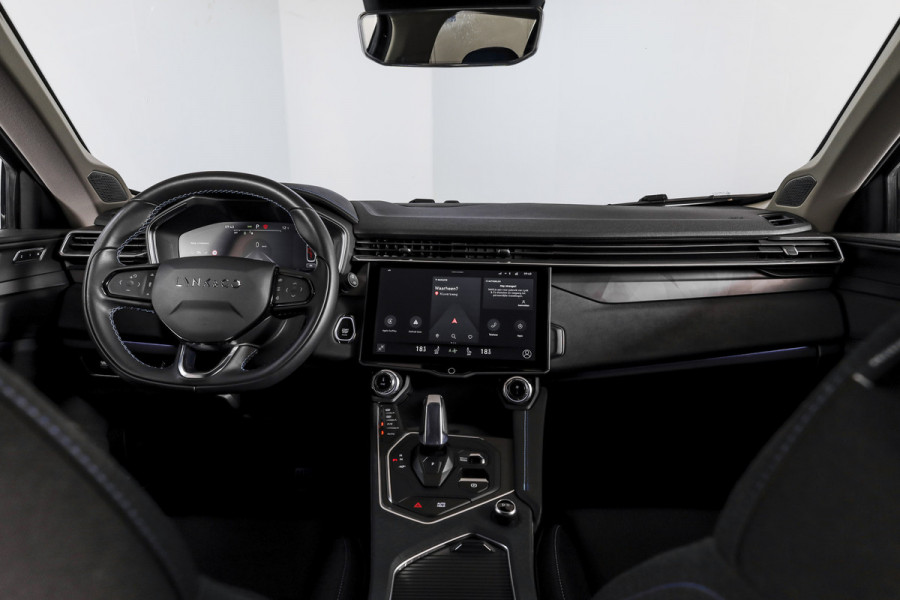 Lynk & Co 01 1.5 PHEV 261PK MY22 | 360 Camera | 7.4 kWh Boordlader | S/K-panodak | Adapt. Cruise | Memory | Elek. klep | Trekhaak | LM 20" |