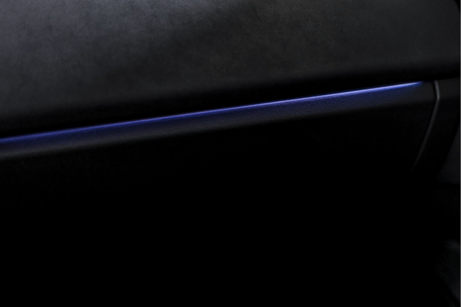 Lynk & Co 01 1.5 PHEV 261PK MY22 | 360 Camera | 7.4 kWh Boordlader | S/K-panodak | Adapt. Cruise | Memory | Elek. klep | Trekhaak | LM 20" |