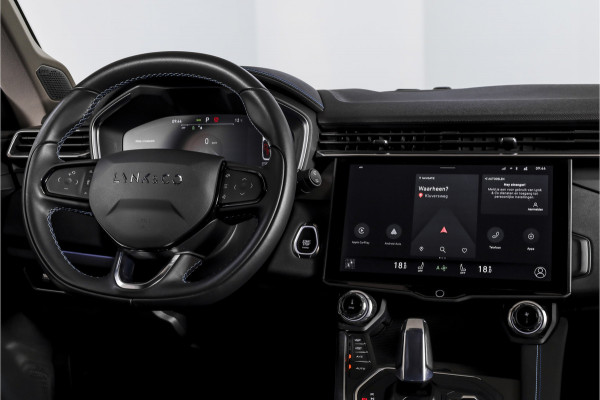 Lynk & Co 01 1.5 PHEV 261PK MY22 | 360 Camera | 7.4 kWh Boordlader | S/K-panodak | Adapt. Cruise | Memory | Elek. klep | Trekhaak | LM 20" |