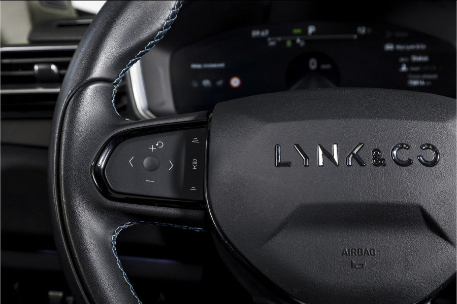 Lynk & Co 01 1.5 PHEV 261PK MY22 | 360 Camera | 7.4 kWh Boordlader | S/K-panodak | Adapt. Cruise | Memory | Elek. klep | Trekhaak | LM 20" |