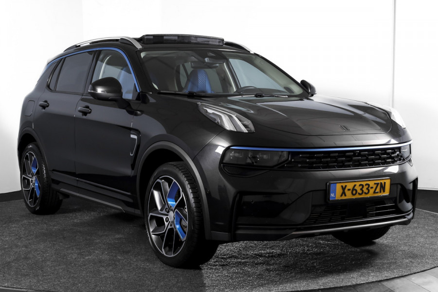 Lynk & Co 01 1.5 PHEV 261PK MY22 | 360 Camera | 7.4 kWh Boordlader | S/K-panodak | Adapt. Cruise | Memory | Elek. klep | Trekhaak | LM 20" |