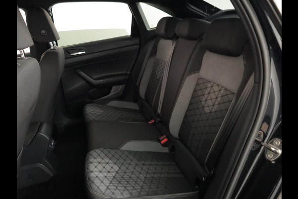 Volkswagen Taigo 1.0 TSI R-Line 115PK | Panorama dak | Navigatie via app | Parkeersensoren | Automatische airco |