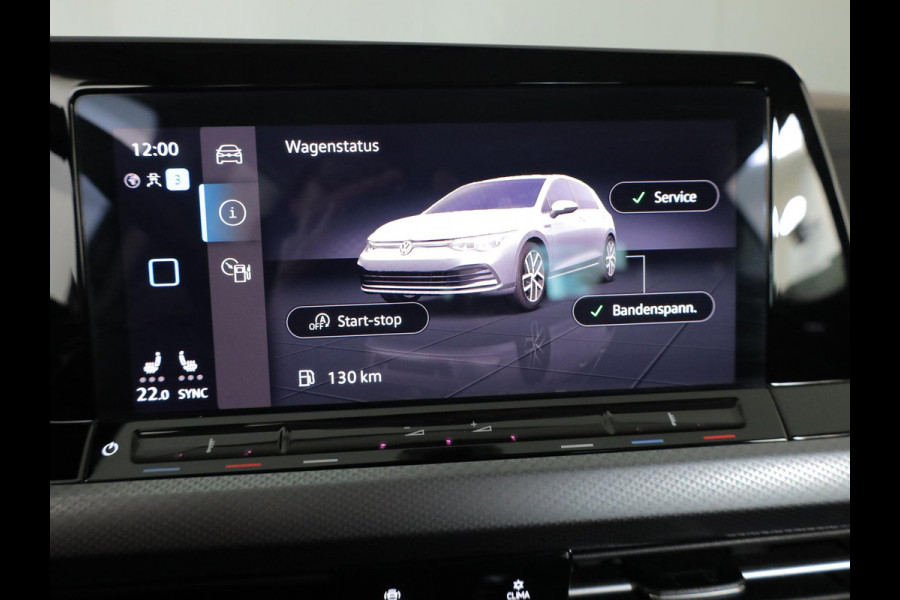 Volkswagen Golf 1.0 eTSI Life Active 110 pk Automaat (DSG) | Verlengde garantie | Navigatie | Parkeersensoren | Achteruitrijcamera | Autom. airco (3 zones) | Stoelverwarming |
