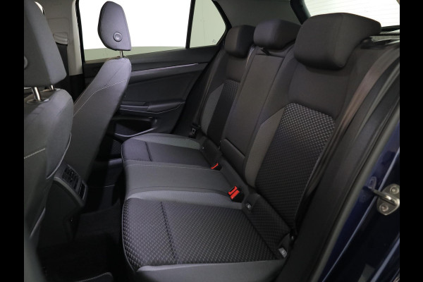 Volkswagen Golf 1.0 eTSI Life Active 110 pk Automaat (DSG) | Verlengde garantie | Navigatie | Parkeersensoren | Achteruitrijcamera | Autom. airco (3 zones) | Stoelverwarming |