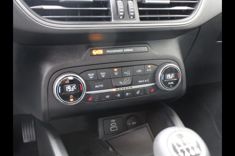 Ford Focus 1.0 EcoBoost Hybrid Titanium Style