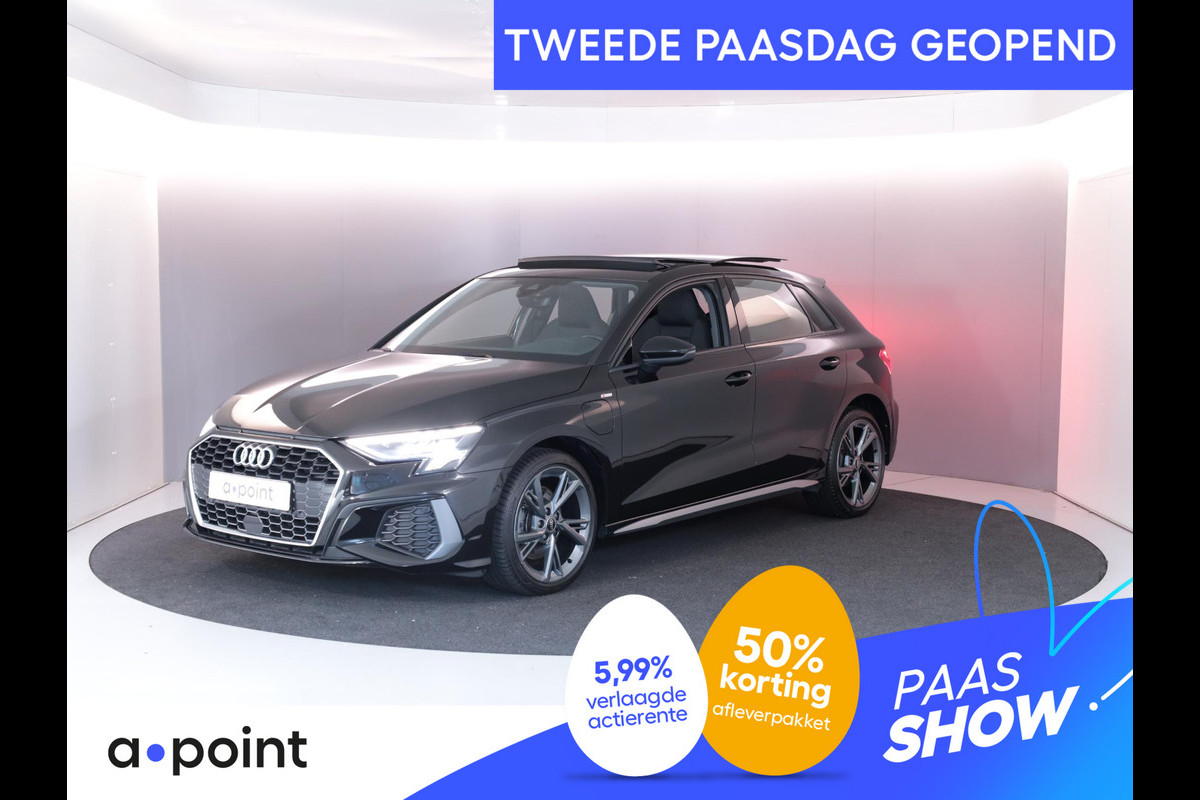 Audi A3 Sportback 40 TFSI e S-Line 204 pk S-tronic | SOH 99% | Private lease vanaf €603,- | Panoramadak | Parkeersensoren (Park assist) | Achteruitrijcamera | Stoelverwarming | S-Line exterieur |