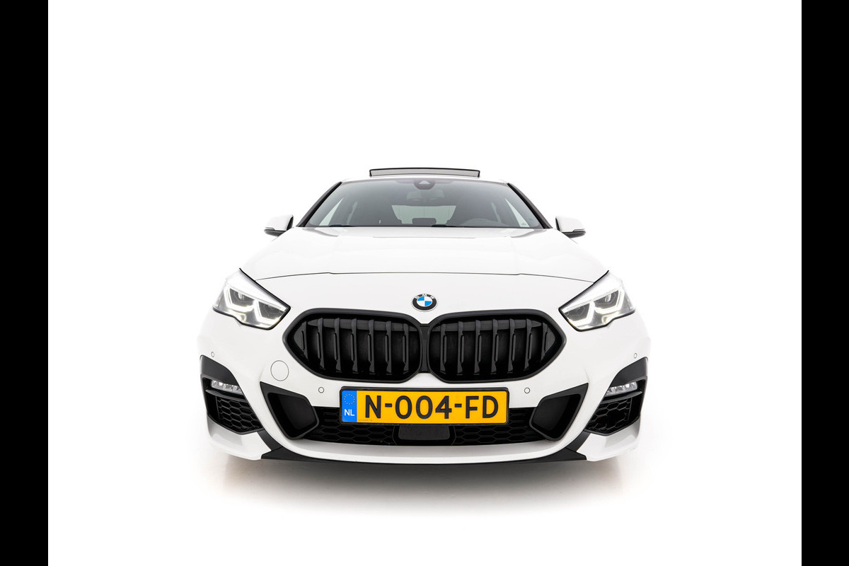 BMW 2 Serie Gran Coupé 220i M-Sportpack Business Edition (INCL-BTW) Aut. *PANO | MICROFIBRE-SPORTSEATS | FULL-LED | DIGI-COCKPIT | CAMERA | NAVI-FULLMAP | HIFI-SOUND | DAB+ | ECC | PDC | CRUISE | CARPLAY | KEYLESS | PRIVACYGLASS | 18"ALU*