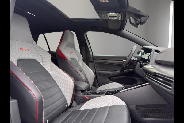 Volkswagen Golf 2.0 TSI GTI 5Drs | Pano | Leer | Memory | H&K | Head-Up | Stoel & Stuur verwarming |
