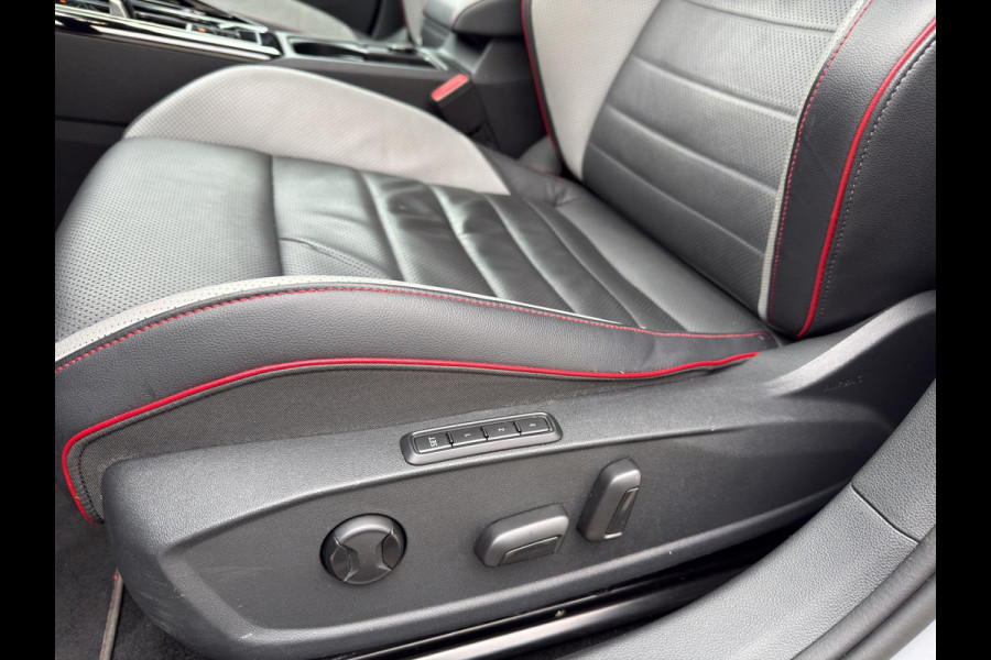 Volkswagen Golf 2.0 TSI GTI 5Drs | Pano | Leer | Memory | H&K | Head-Up | Stoel & Stuur verwarming |