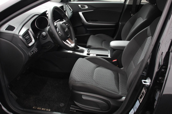 Kia Ceed Sportswagon 1.0 T-GDi Active | Navigatie | Apple Carplay/Android Auto | Climate Control | Camera | Cruise Control | Stoelverwarming | Lichtmetalen Velgen