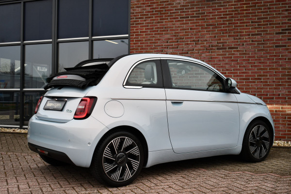 Fiat 500C La Prima 42 kWh Celestial Blue incl-Winterset ACC Stoelverw Camera Carplay
