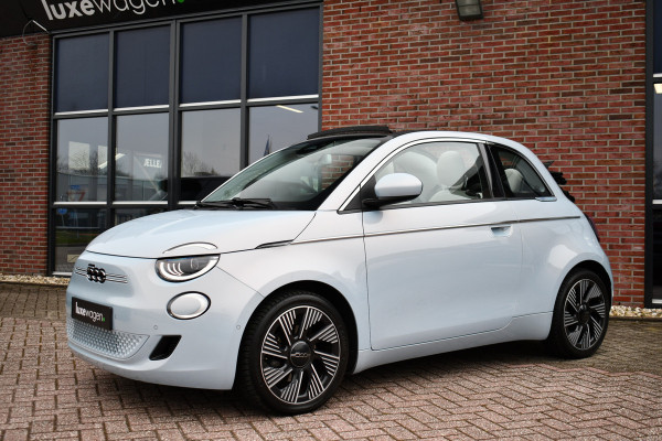 Fiat 500C La Prima 42 kWh Celestial Blue incl-Winterset ACC Stoelverw Camera Carplay