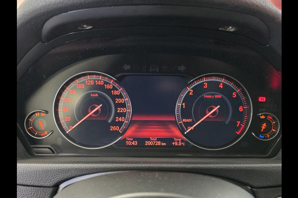BMW 3 Serie 318i M-Sport Corporate Lease Automaat – Pano – HUD – Leder – Camera – NAP –