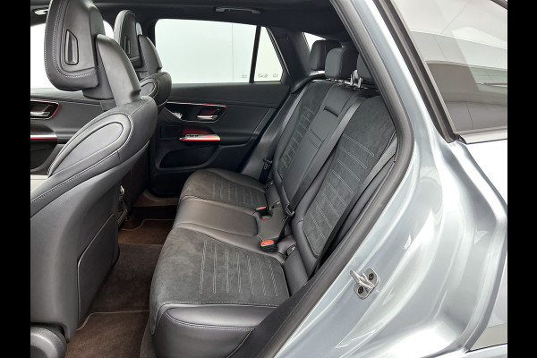 Mercedes-Benz GLC 300e 4MATIC AMG Line Achteruitrijcamera | Panaromadak | Navigatie | Memorypakket | alarm klasse 3 Inclusief 24 maanden Mercedes-Benz Certified garantie voor Europa.