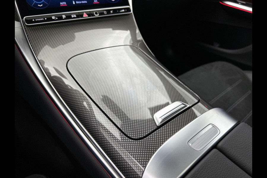 Mercedes-Benz GLC 300e 4MATIC AMG Line Achteruitrijcamera | Panaromadak | Navigatie | Memorypakket | alarm klasse 3 Inclusief 24 maanden Mercedes-Benz Certified garantie voor Europa.