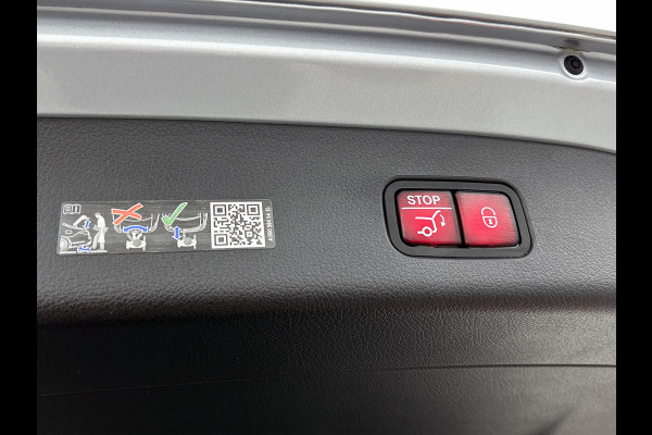 Mercedes-Benz GLC 300e 4MATIC AMG Line Achteruitrijcamera | Panaromadak | Navigatie | Memorypakket | alarm klasse 3 Inclusief 24 maanden Mercedes-Benz Certified garantie voor Europa.