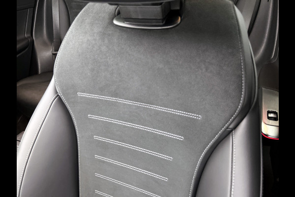 Mercedes-Benz GLC 300e 4MATIC AMG Line Achteruitrijcamera | Panaromadak | Navigatie | Memorypakket | alarm klasse 3 Inclusief 24 maanden Mercedes-Benz Certified garantie voor Europa.