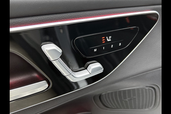 Mercedes-Benz GLC 300e 4MATIC AMG Line Achteruitrijcamera | Panaromadak | Navigatie | Memorypakket | alarm klasse 3 Inclusief 24 maanden Mercedes-Benz Certified garantie voor Europa.