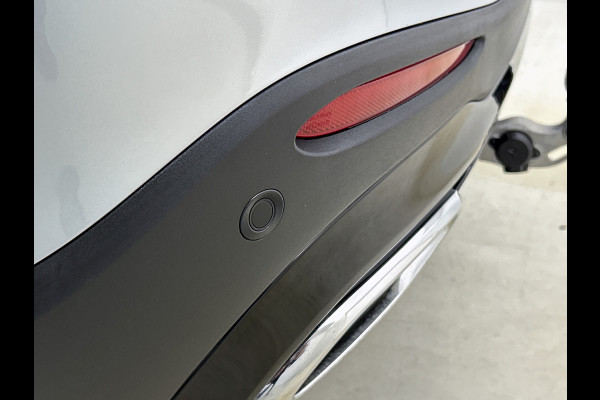 Mercedes-Benz GLC 300e 4MATIC AMG Line Achteruitrijcamera | Panaromadak | Navigatie | Memorypakket | alarm klasse 3 Inclusief 24 maanden Mercedes-Benz Certified garantie voor Europa.