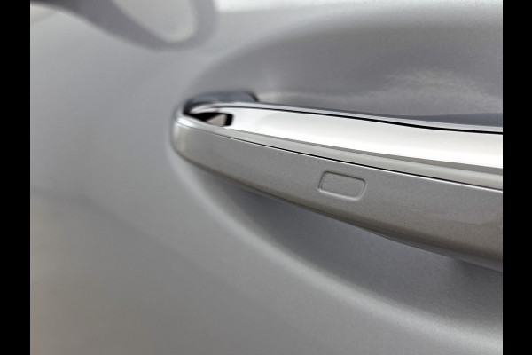 Mercedes-Benz GLC 300e 4MATIC AMG Line Achteruitrijcamera | Panaromadak | Navigatie | Memorypakket | alarm klasse 3 Inclusief 24 maanden Mercedes-Benz Certified garantie voor Europa.