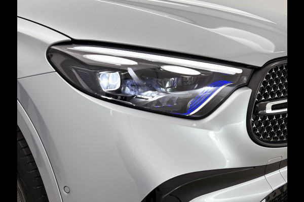 Mercedes-Benz GLC 300e 4MATIC AMG Line Achteruitrijcamera | Panaromadak | Navigatie | Memorypakket | alarm klasse 3 Inclusief 24 maanden Mercedes-Benz Certified garantie voor Europa.