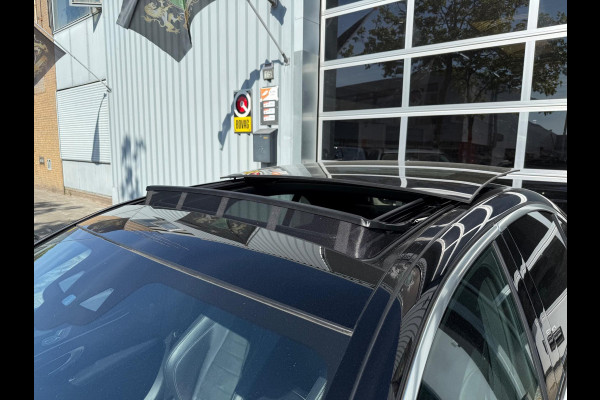 Mercedes-Benz E-Klasse 300 e AMG LEDER/NAVI/PANO/BURMESTER®