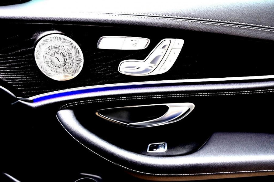 Mercedes-Benz E-Klasse 300 e AMG LEDER/NAVI/PANO/BURMESTER®