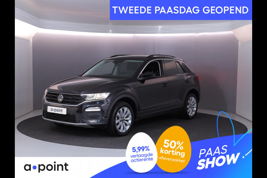 Volkswagen T-Roc 1.5 TSI Style 150pk DSG| Navi| Trekhaak | 17'LM-velgen| extra getint glas| Alarm