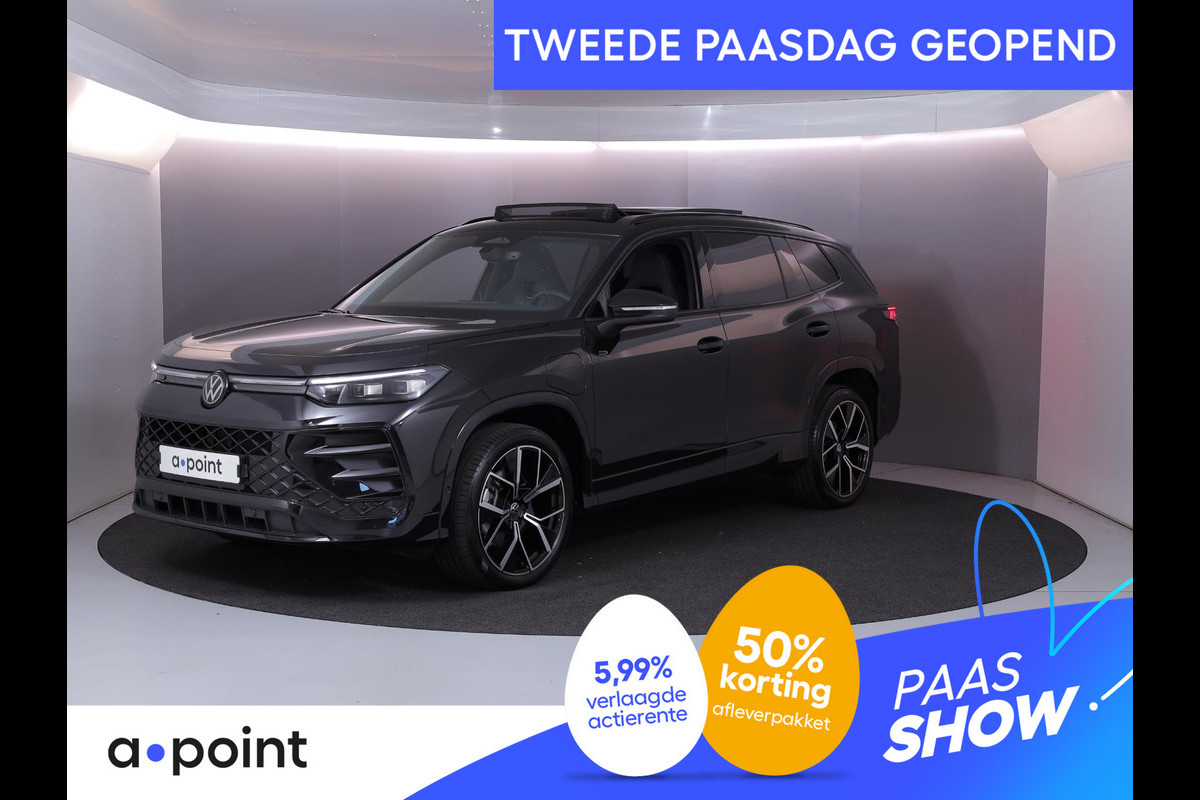 Volkswagen Tayron 1.5 eHybrid R-Line Edition 204 pk Automaat (DSG) | Verlengde garantie | Navigatie | Panoramadak | Trekhaak (wegklapbaar) | Parkeersensoren (Park assist) | Achteruitrijcamera | Stoelverwarming | R-Line |