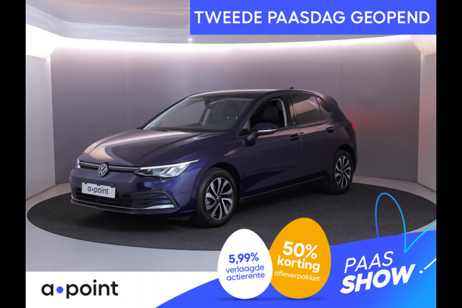 Volkswagen Golf 1.0 eTSI Life Active 110 pk Automaat (DSG) | Verlengde garantie | Navigatie | Parkeersensoren | Achteruitrijcamera | Autom. airco (3 zones) | Stoelverwarming |