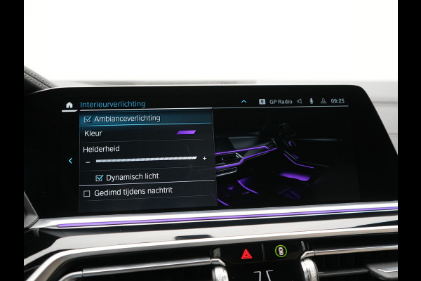 BMW X5 xDrive45e X Line PHEV 395pk Dealer O.H. | Trekhaak Af Fabriek | Luchtvering | Adaptive Cruise | Head Up | 360 Camera | Adaptief Onderstel | Laser LED | Lederen Sportstoelen Memory & Verwarmd | Sfeerverlichting | Keyless | Plug In H