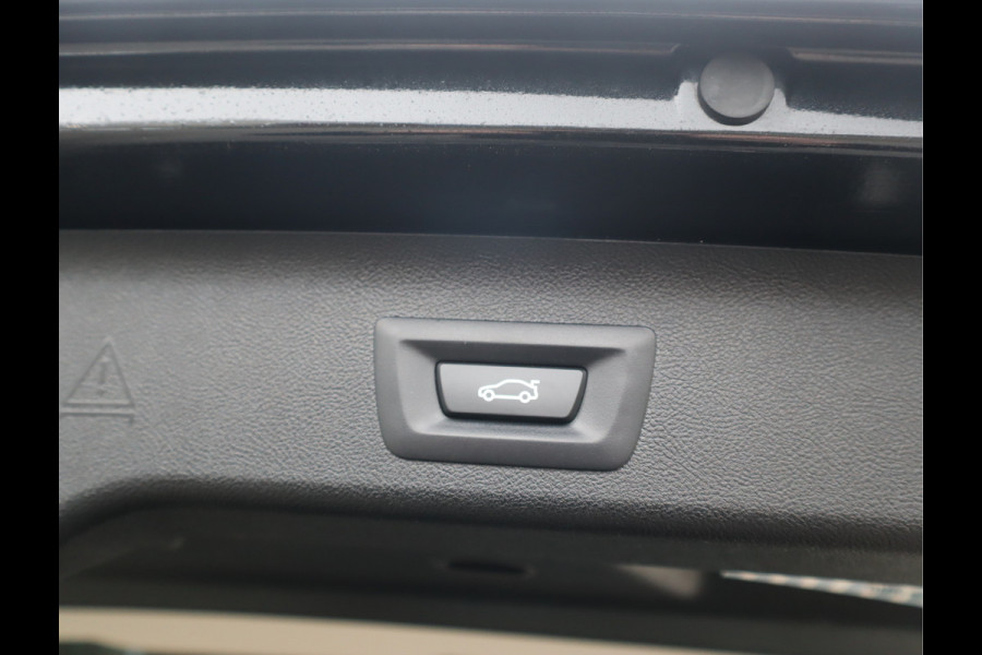 BMW 5 Serie Touring 520i High Executive Edition Trekhaak/ Stoelverw. / Leder