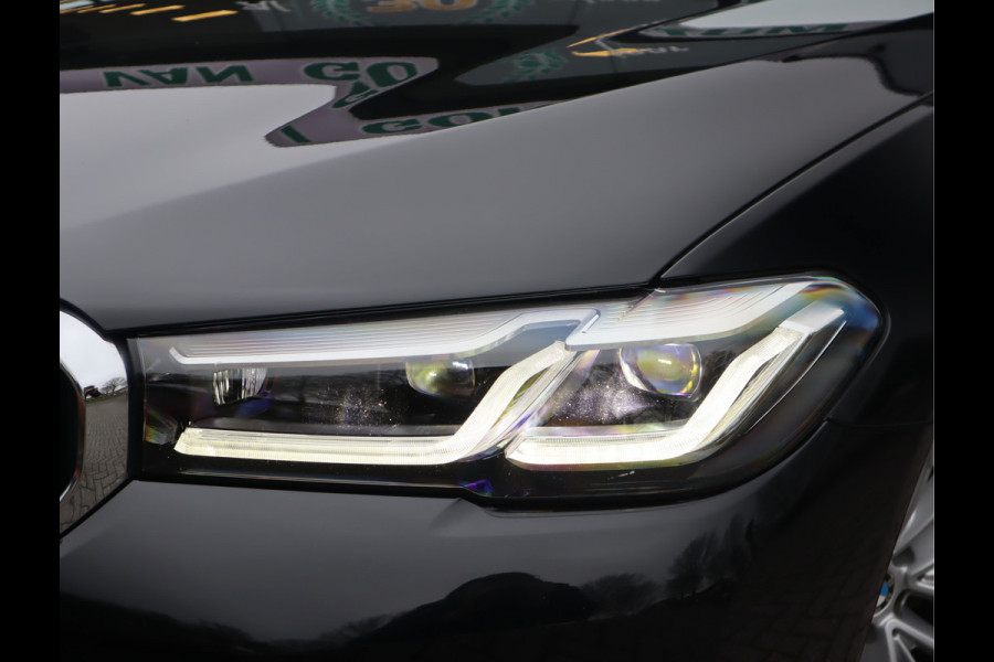 BMW 5 Serie Touring 520i High Executive Edition Trekhaak/ Stoelverw. / Leder