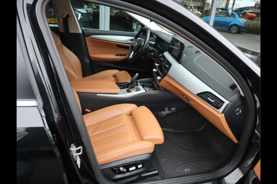 BMW 5 Serie Touring 520i High Executive Edition Trekhaak/ Stoelverw. / Leder