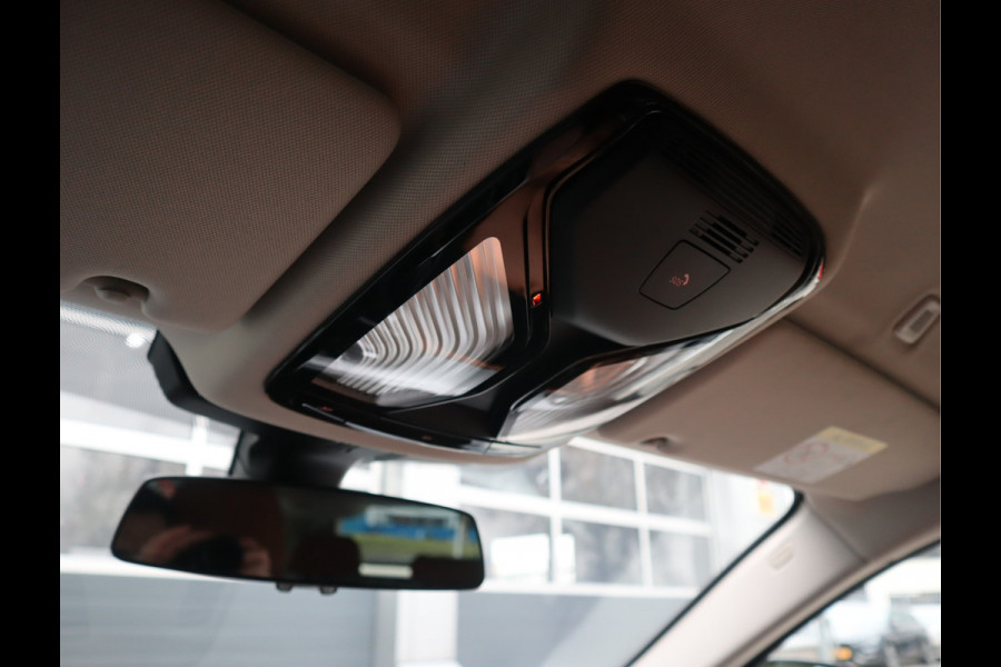 BMW 5 Serie Touring 520i High Executive Edition Trekhaak/ Stoelverw. / Leder