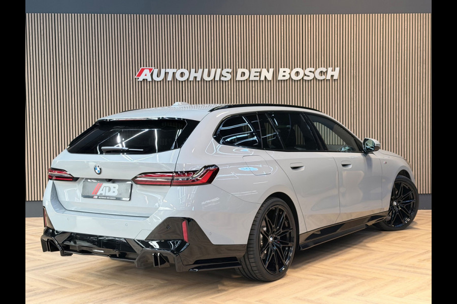 BMW 5 Serie Touring 520i M Sport Pro - Pano - HK - Trekhaak