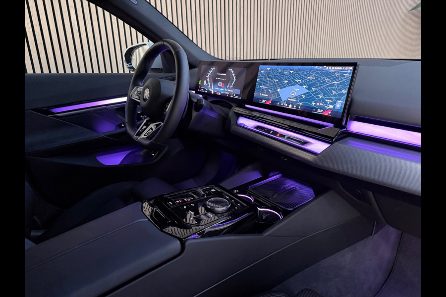 BMW 5 Serie Touring 520i M Sport Pro - Pano - HK - Trekhaak