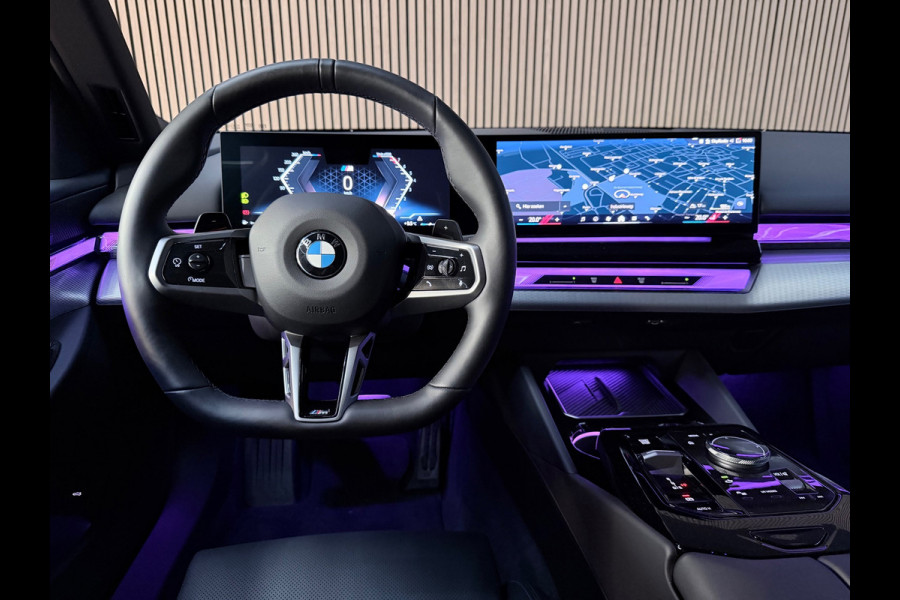 BMW 5 Serie Touring 520i M Sport Pro - Pano - HK - Trekhaak