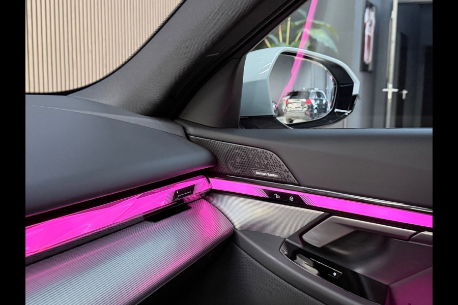 BMW 5 Serie Touring 520i M Sport Pro - Pano - HK - Trekhaak