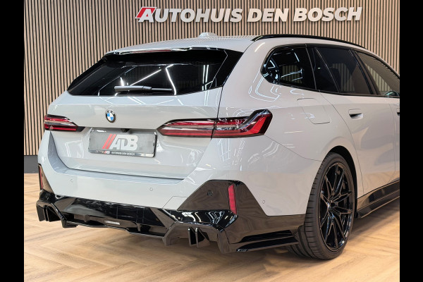 BMW 5 Serie Touring 520i M Sport Pro - Pano - HK - Trekhaak