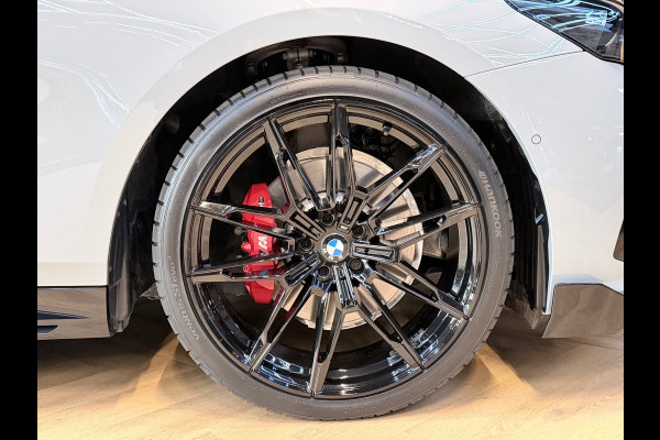 BMW 5 Serie Touring 520i M Sport Pro - Pano - HK - Trekhaak