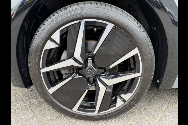 Peugeot 208 100pk GT (Camera - Keyless Entry - LED - Navigatie Automatische Airco - Draadloos laden - Apple Carplay - 3D Cockpit)