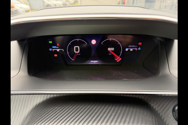 Peugeot 208 100pk GT (Camera - Keyless Entry - LED - Navigatie Automatische Airco - Draadloos laden - Apple Carplay - 3D Cockpit)