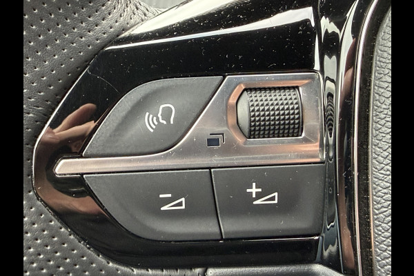 Peugeot 208 100pk GT (Camera - Keyless Entry - LED - Navigatie Automatische Airco - Draadloos laden - Apple Carplay - 3D Cockpit)