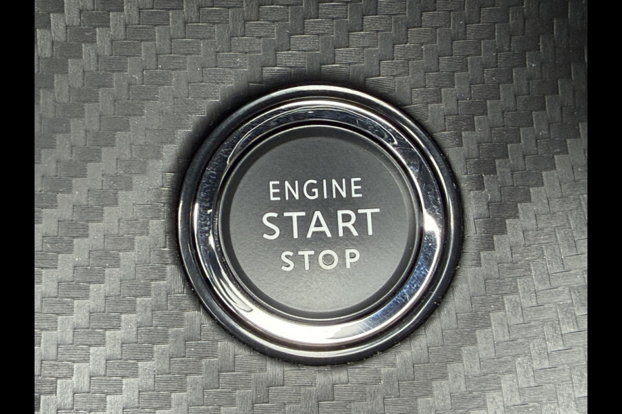 Peugeot 208 100pk GT (Camera - Keyless Entry - LED - Navigatie Automatische Airco - Draadloos laden - Apple Carplay - 3D Cockpit)