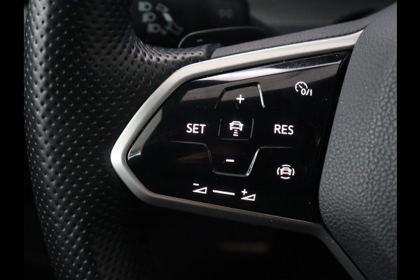 Volkswagen Golf 1.4 eHybrid GTE | SOH 92,6% | Stoelverwarming | Trekhaak | Carplay | Adaptive cruise | 18'' | Sportstoelen | Navigatie | Sfeerverlichting | Climate control | Parkeerhulp | PHEV | Plug In