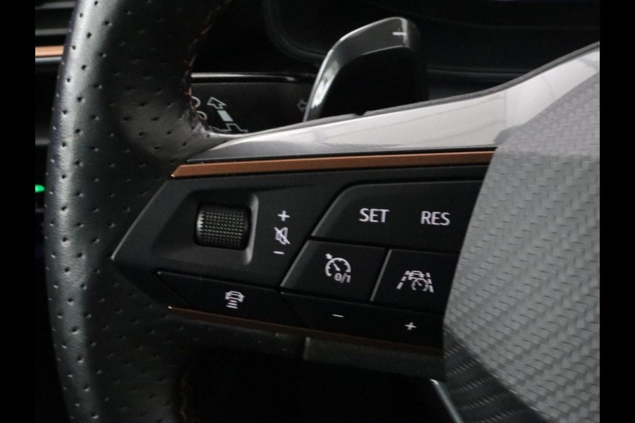 CUPRA Formentor 1.4 eHybrid | SOH 95% | Stoelverwarming | Carplay | Adaptive cruise | Sfeerverlichting | Navigatie | Keyless | Stuurverwarming | Full LED | PHEV | Plug In