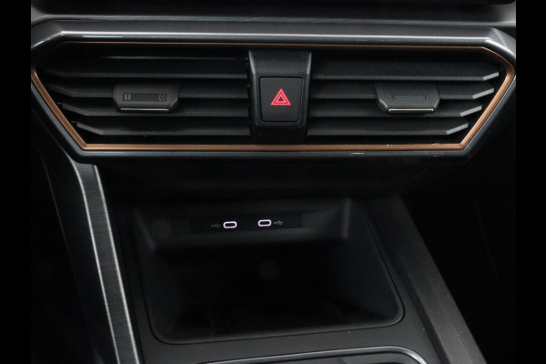 CUPRA Formentor 1.4 eHybrid | SOH 95% | Stoelverwarming | Carplay | Adaptive cruise | Sfeerverlichting | Navigatie | Keyless | Stuurverwarming | Full LED | PHEV | Plug In